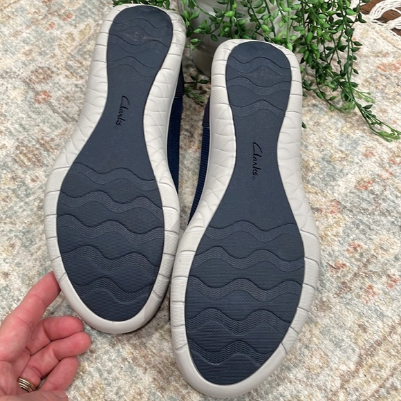 Cloudsteppers by Clarks slip on shoes - Picture 6 of 7